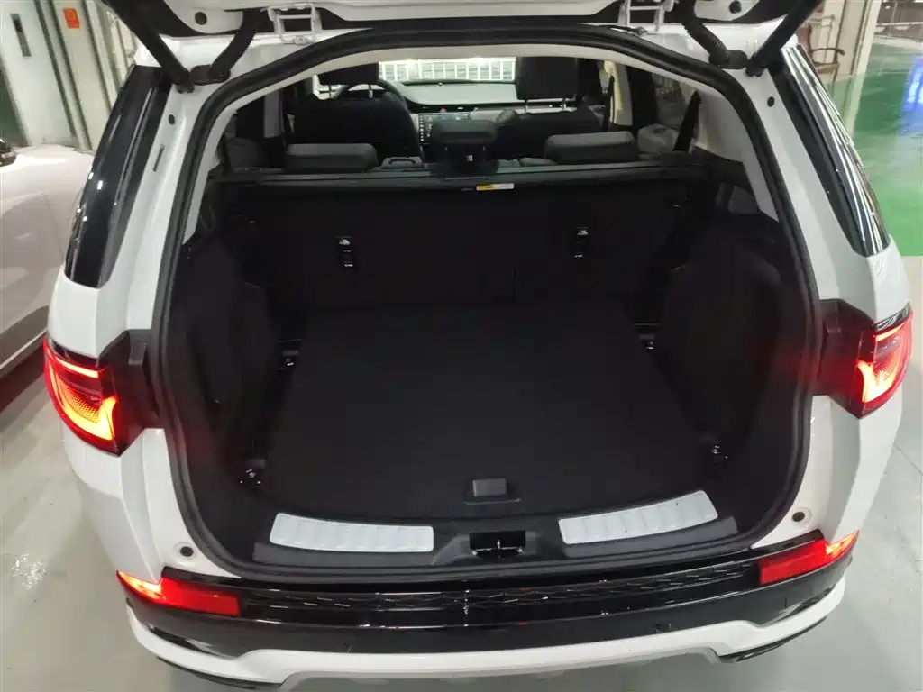 Land Rover Discovery Sport 2024 — фото 19