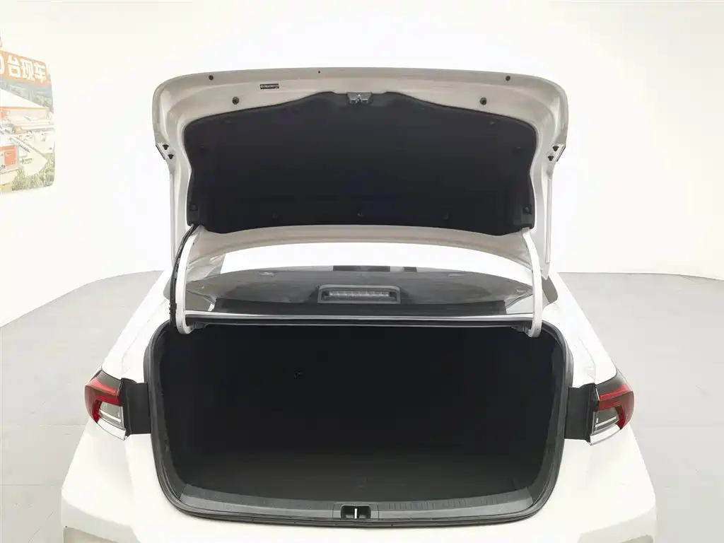 Toyota Corolla 2022 — фото 16