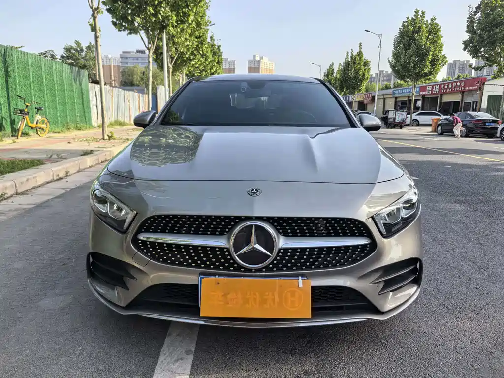 Mercedes-Benz A-Class 2019 — фото 1