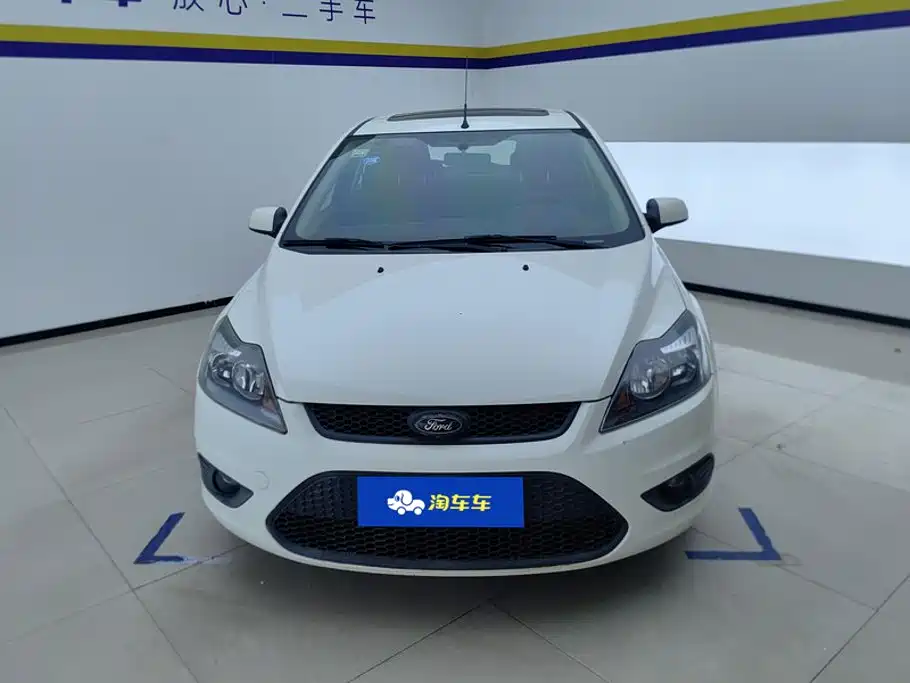 Ford Focus 2015 — фото 2