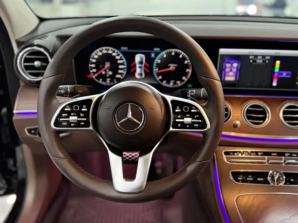 Mercedes-Benz E-Class 2020 — фото 8