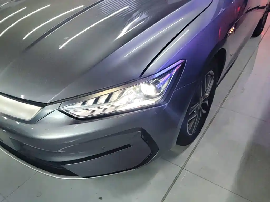BYD Qin PLUS 2022 — фото 24