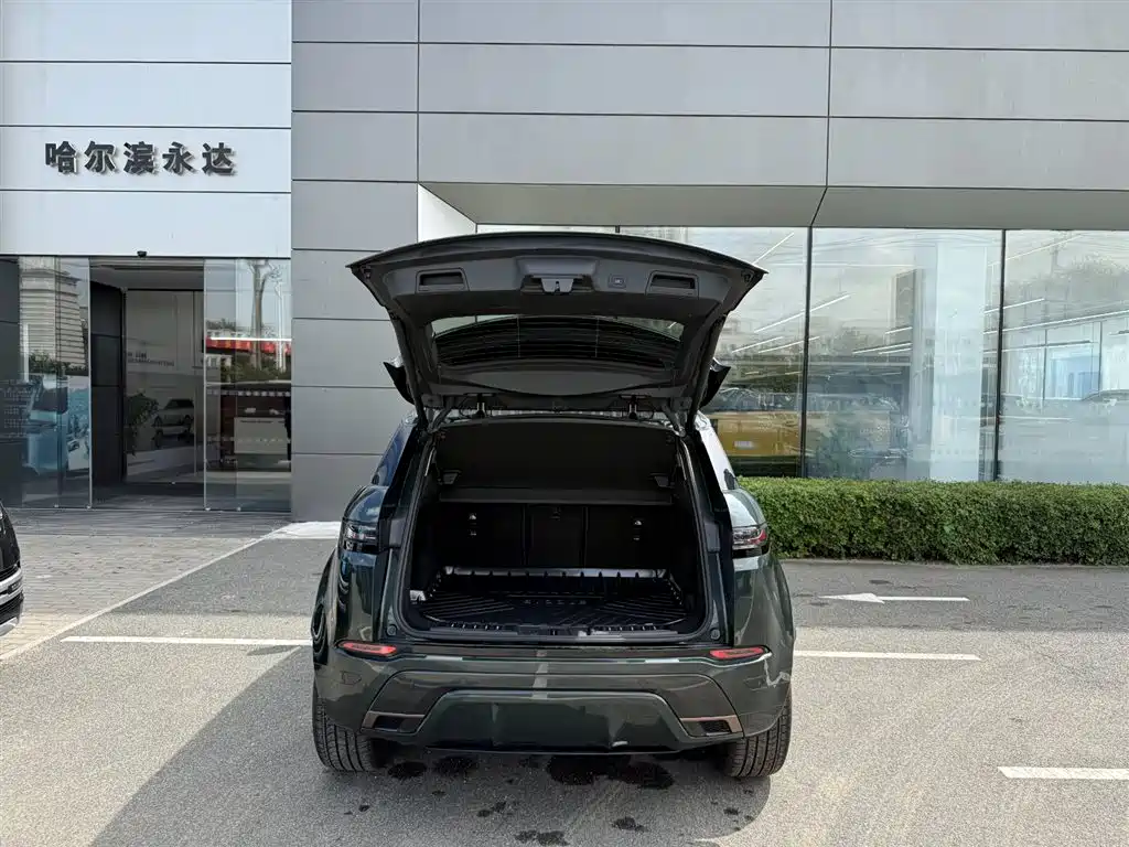 Land Rover Range Rover Evoque 2026 — фото 12
