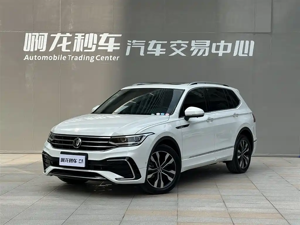 Volkswagen Tiguan L 2024 — фото 1