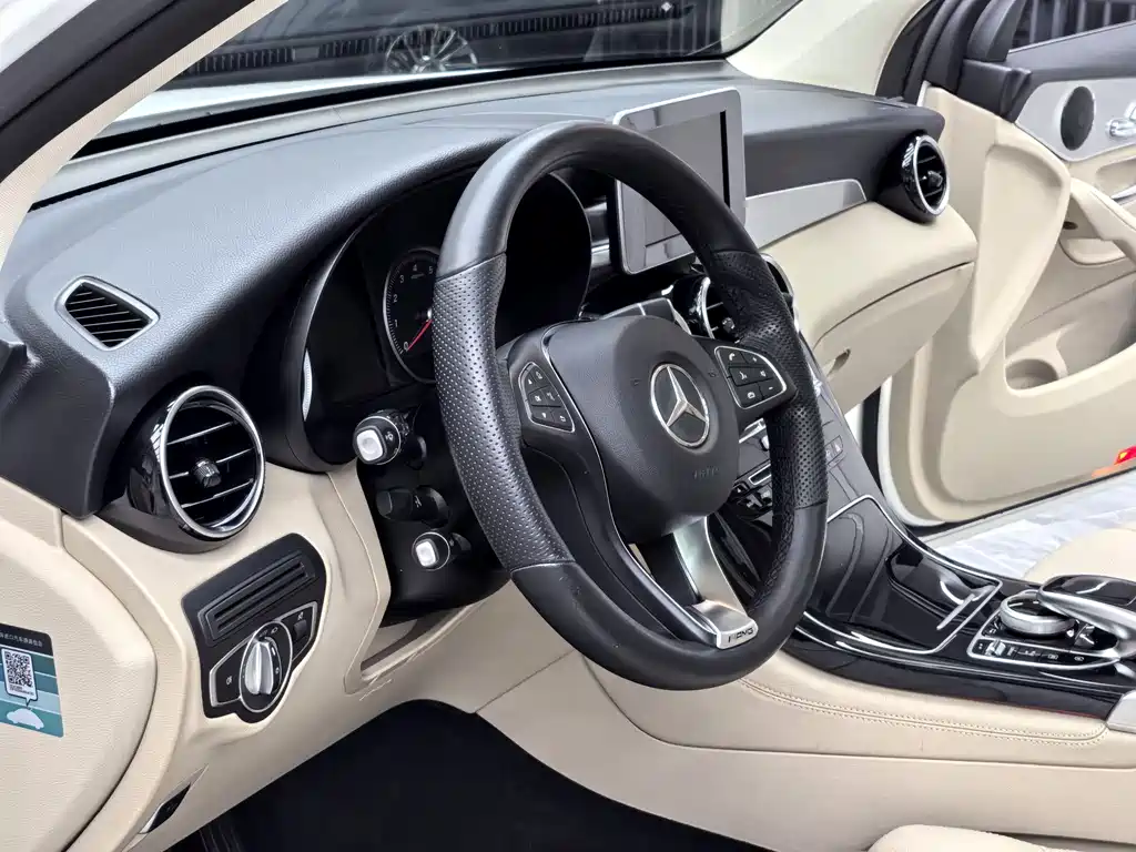 Mercedes-Benz GLC 2019 — фото 11