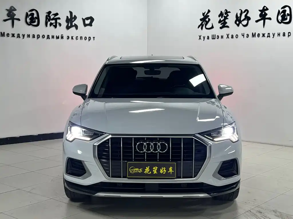Audi Q3 2022 — фото 2