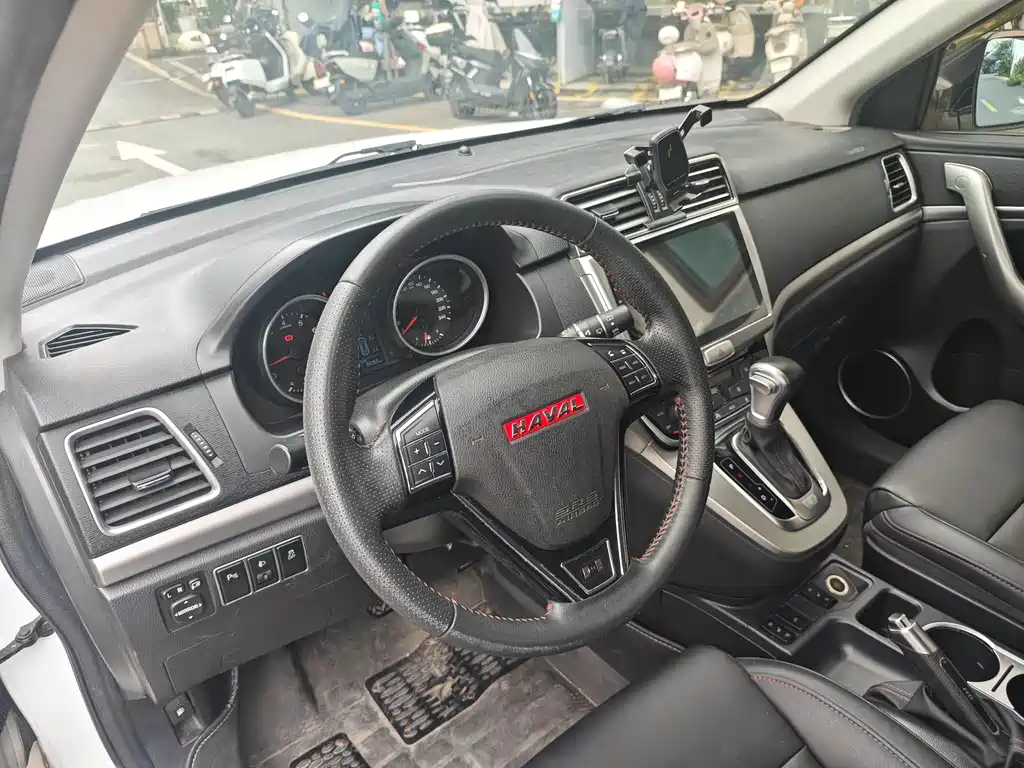 Haval H6 2015 — фото 8