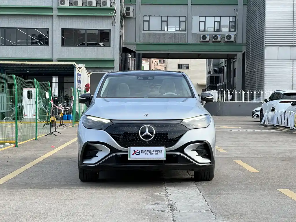 Mercedes-Benz EQE SUV 2023 — фото 2