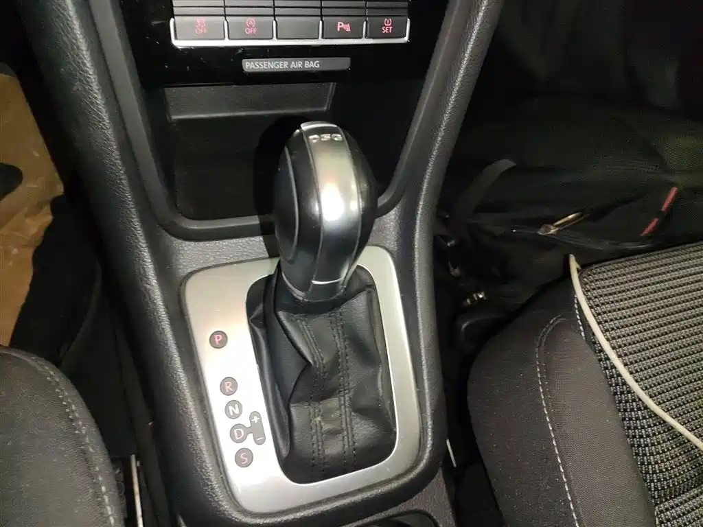 Volkswagen Sharan 2017 — фото 14