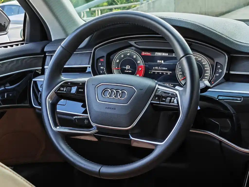 Audi A8 2020 — фото 12