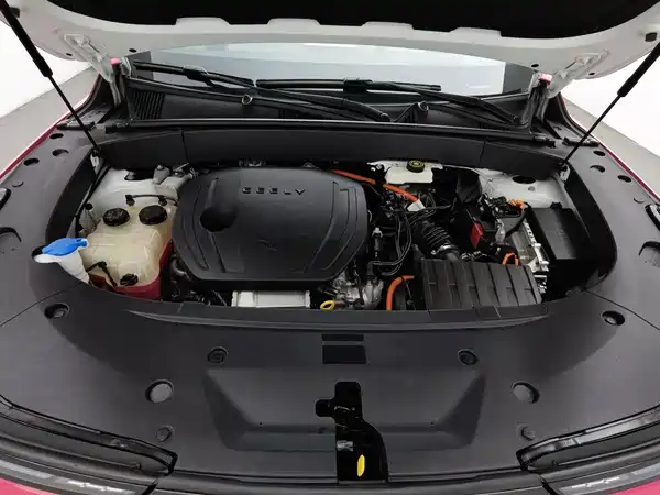 Geely Galaxy L7 2024