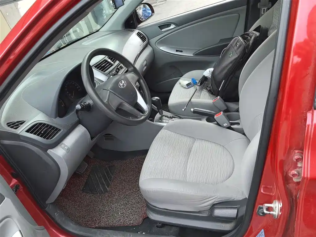 Hyundai Verna 2014 — фото 15