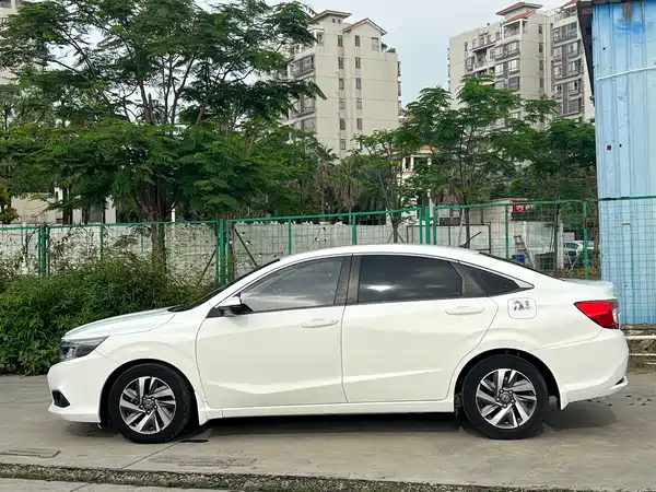 Honda Crider 2019