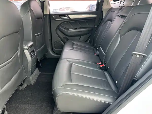 Roewe RX5 2017