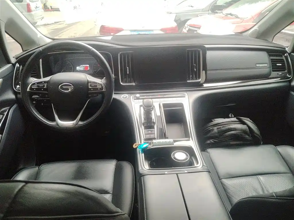 GAC Motor Trumpchi M8 2023 — фото 10