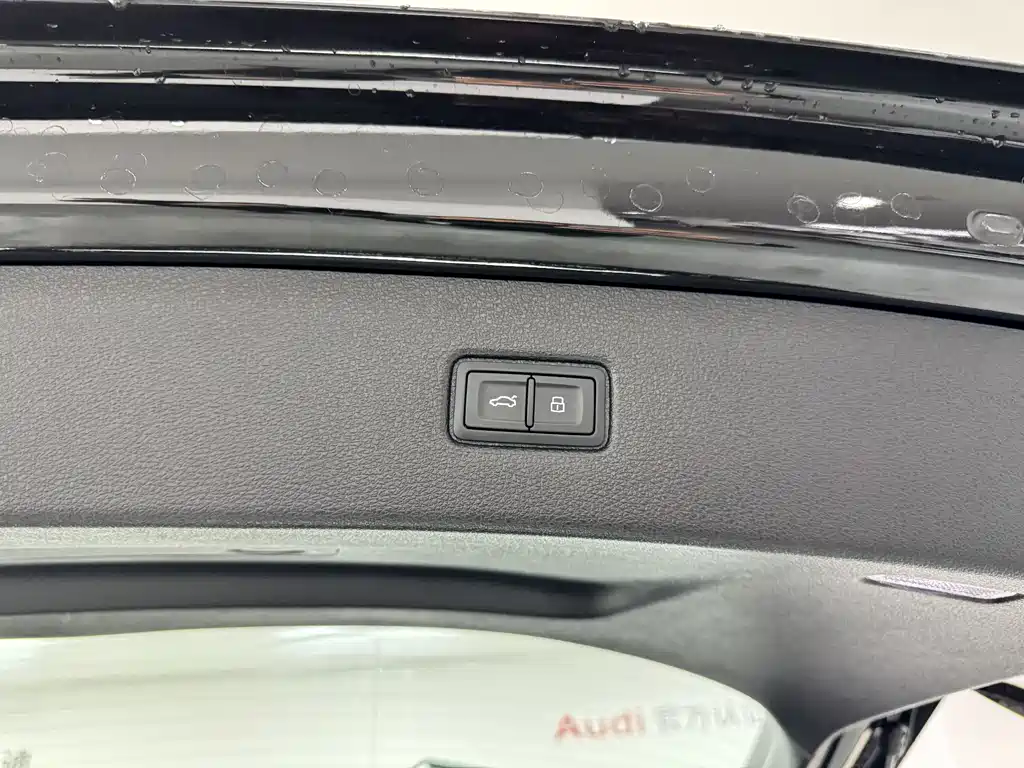 Audi Q7 2024 — фото 19