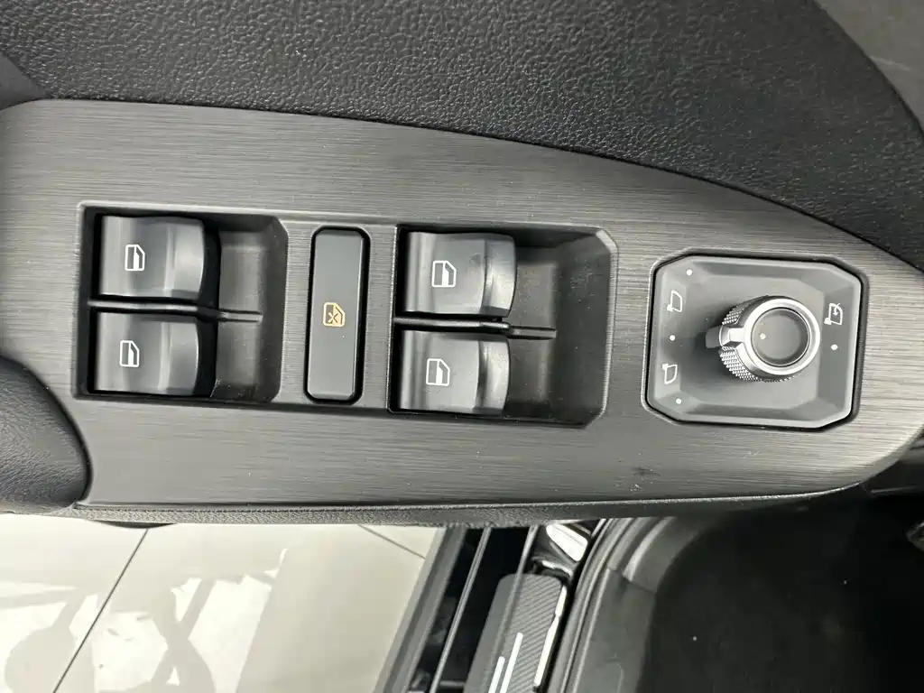 Haval Harvard Red Rabbit 2022 — фото 12