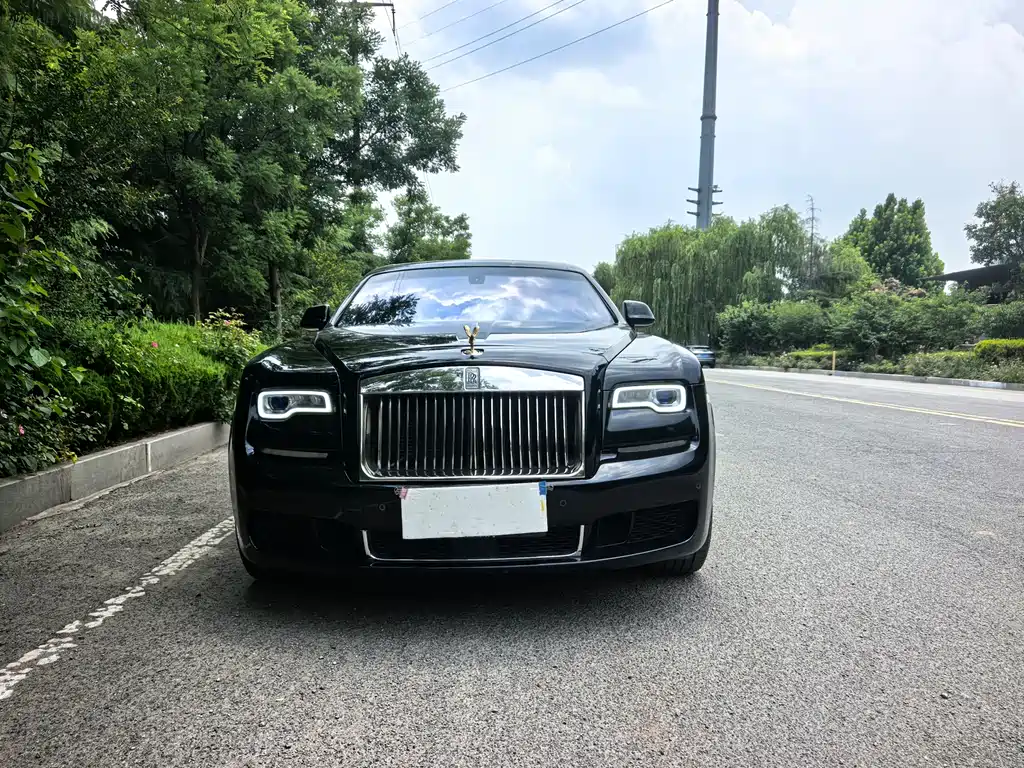 Rolls-Royce Ghost 2012