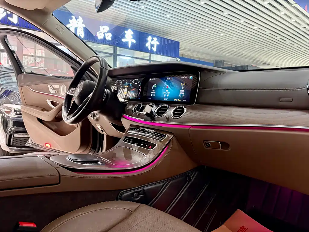 Mercedes-Benz E-Class 2023 — фото 8