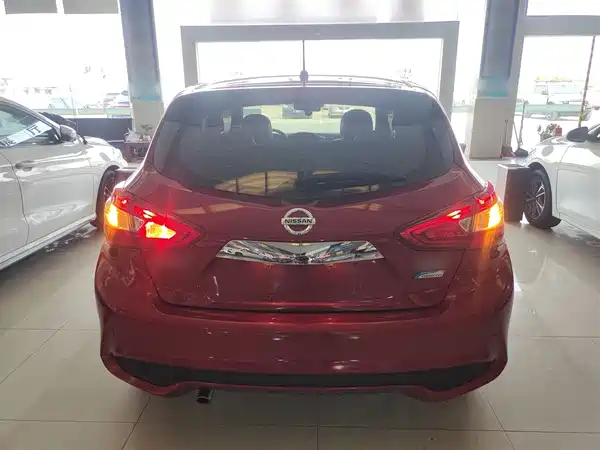 Nissan Tiida 2019
