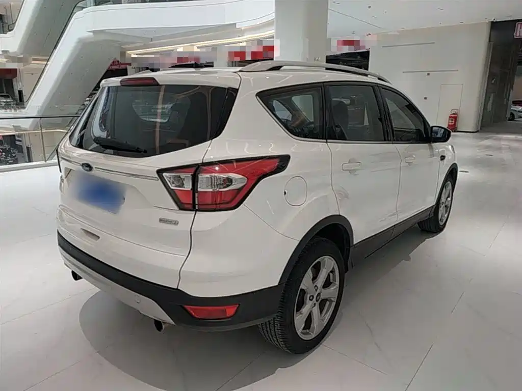Ford Kuga 2017 — фото 7