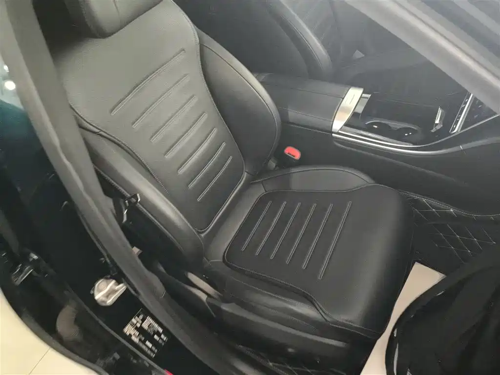Mercedes-Benz C-Class 2022 — фото 20