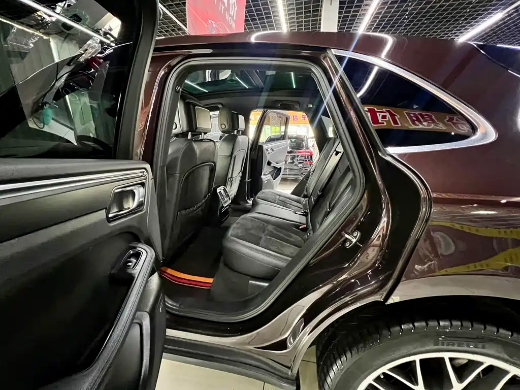 Porsche Macan 2015 — фото 13