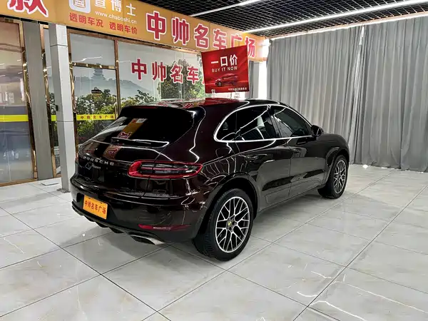 Porsche Macan 2016