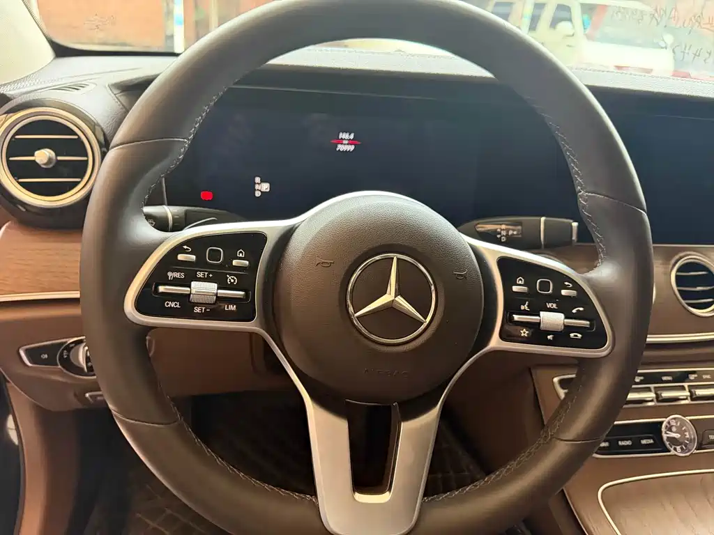 Mercedes-Benz E-Class 2020 — фото 7