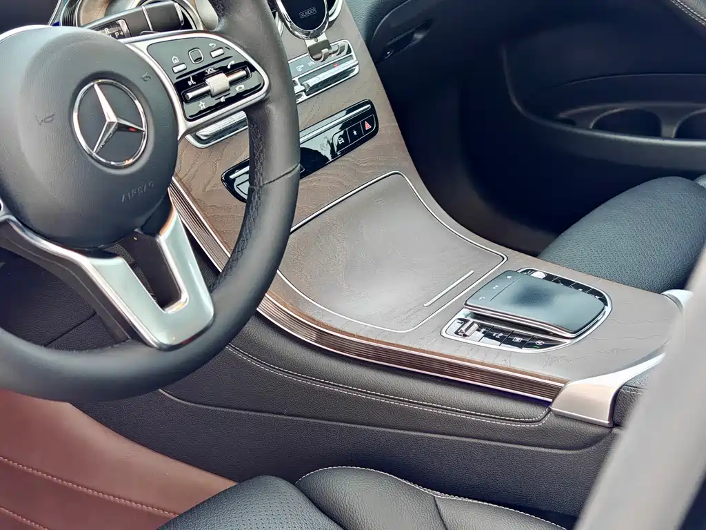 Mercedes-Benz GLC 2020 — фото 11