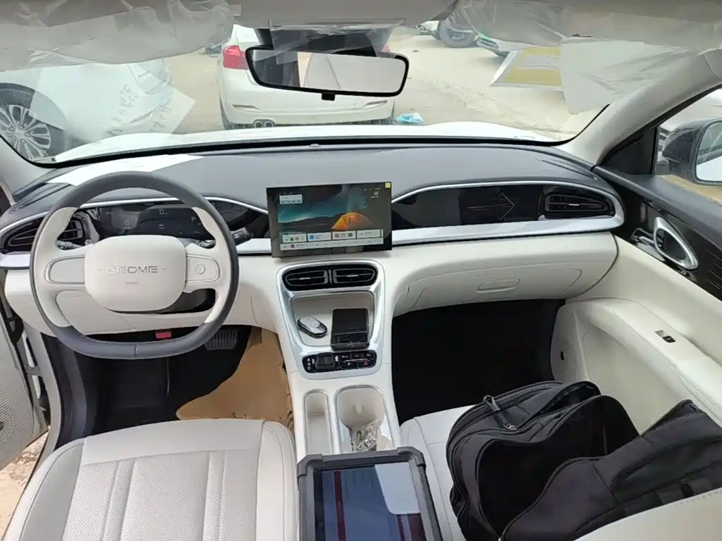 Geely Galaxy Starwish 2026 — фото 10