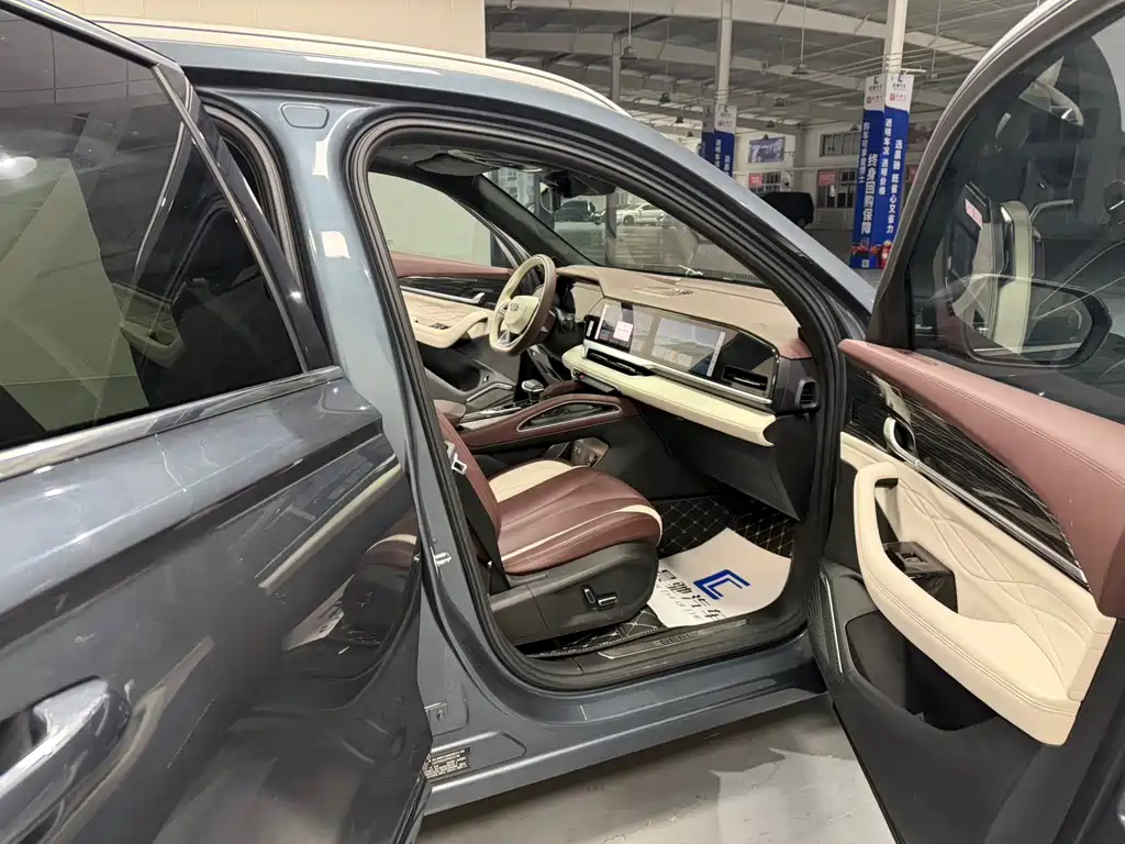 Geely Xingyue L 2023 — фото 13