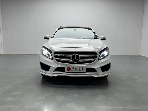 Mercedes-Benz GLA 2016