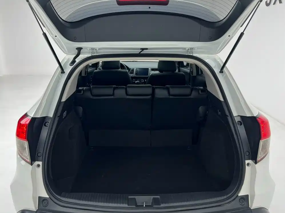 Honda Vezel 2022 — фото 19