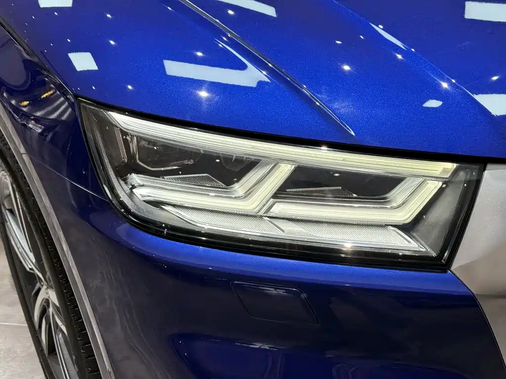 Audi Q5L 2021 — фото 26