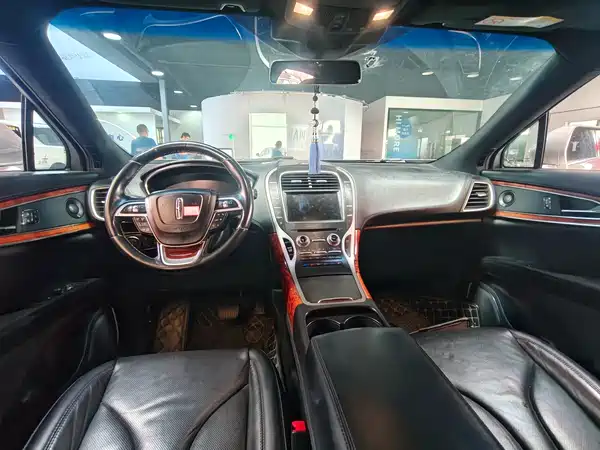 Lincoln Nautilus 2019