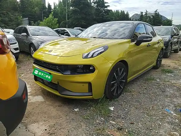 Lynk & Co 03 2020