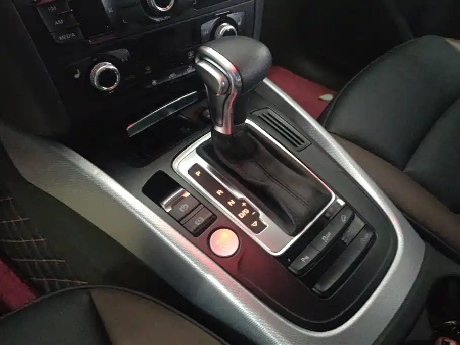 Audi Q5 2018 — фото 16