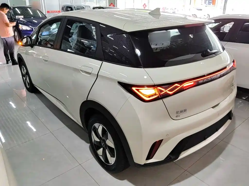BYD Dolphin 2026