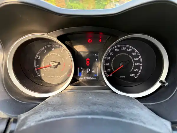 Mitsubishi Lancer EX 2012