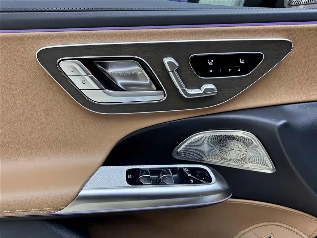 Mercedes-Benz E-Class 2025 — фото 14