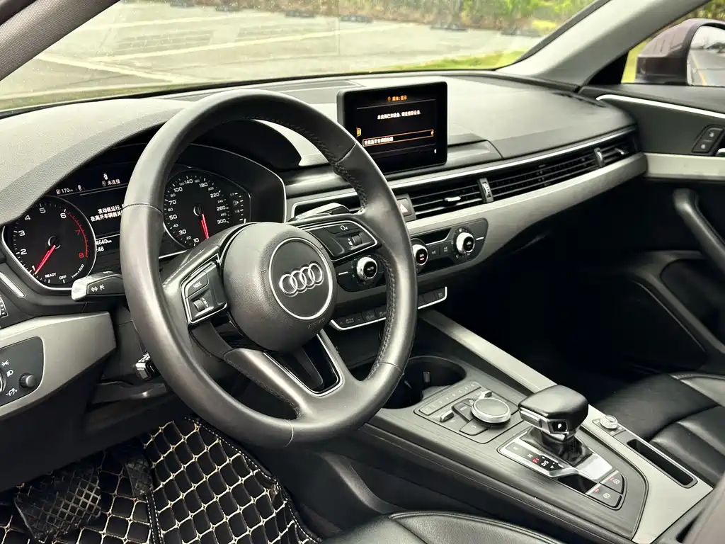 Audi A4L 2019 — фото 9
