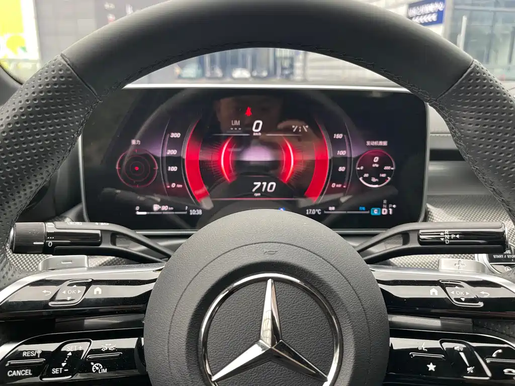 Mercedes-Benz C-Class 2024 — фото 14