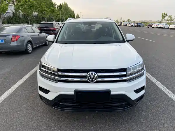 Volkswagen Tharu 2019