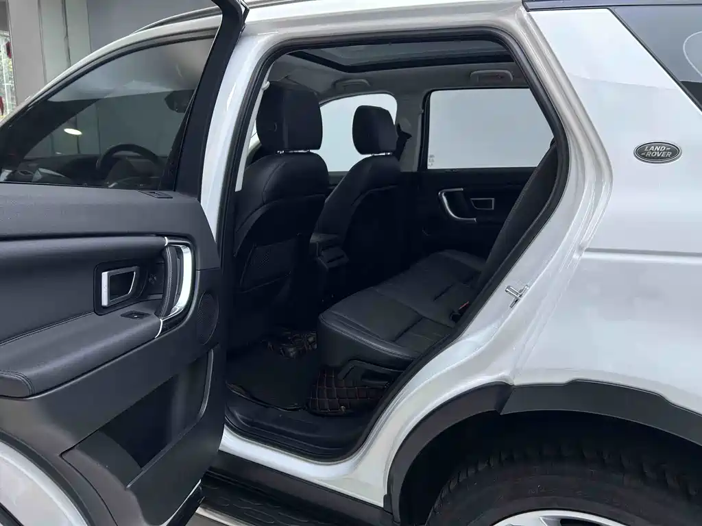 Land Rover Discovery Sport 2019 — фото 9