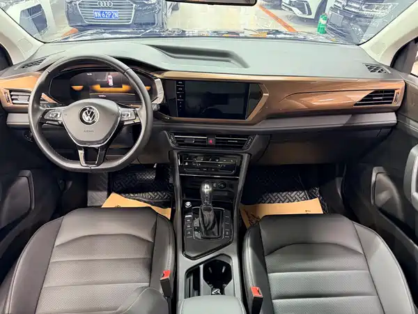 Volkswagen Tharu 2022