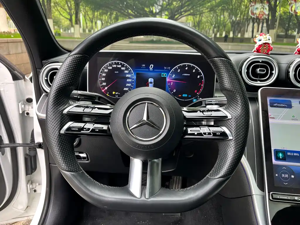 Mercedes-Benz C-Class 2022 — фото 7
