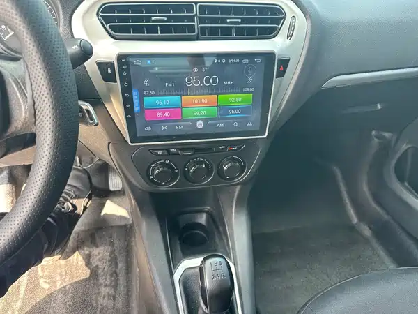 Peugeot 301 2017