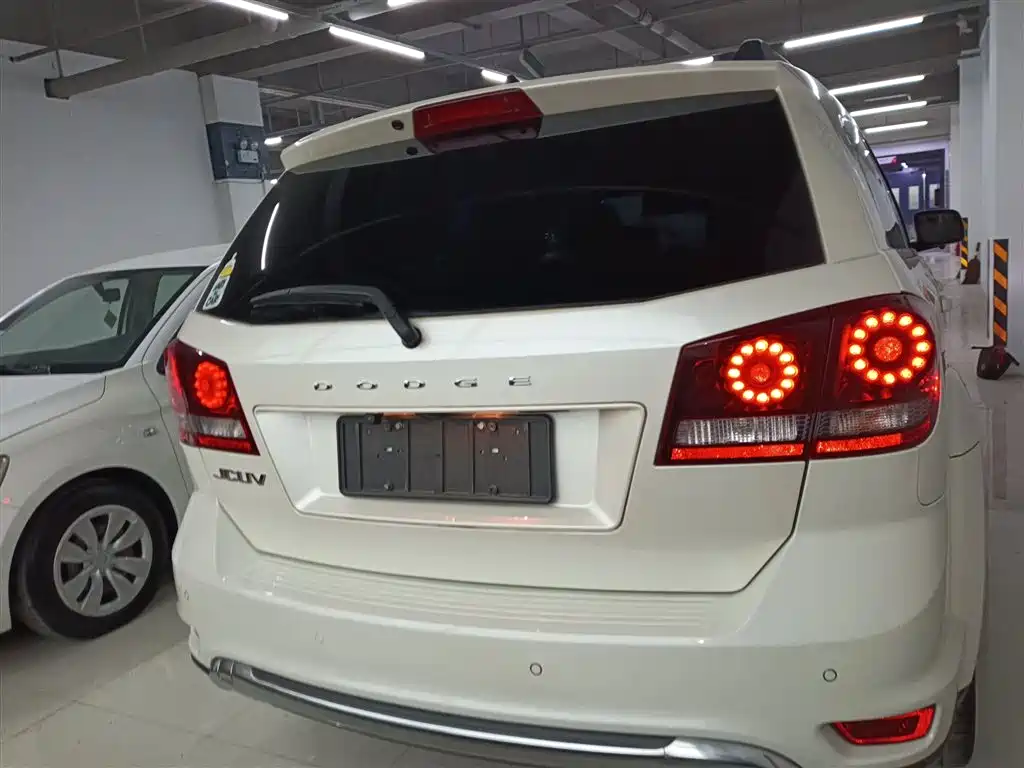 Dodge Journey 2017 — фото 6