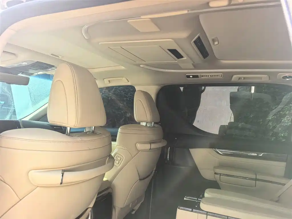 Toyota Alphard 2022